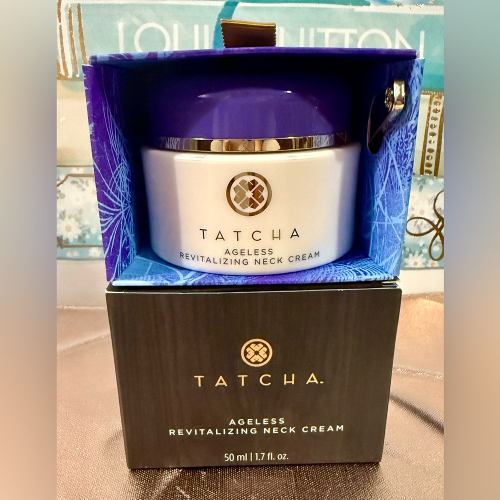 Tatcha Ageless Revitalizing Neck Cream - 50ml/1.7 fl oz. 💜